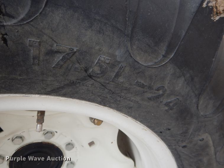 image for item DG5972 2003 New Holland TC35S MFWD tractor