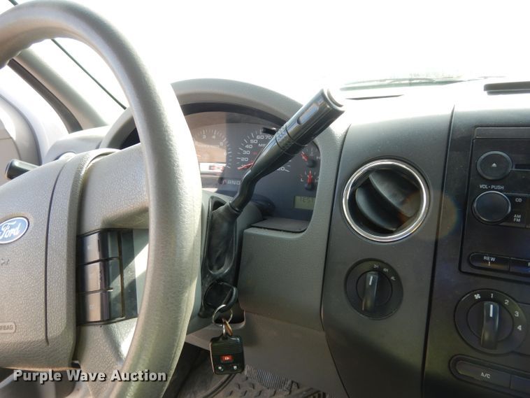 image for item DG6406 2004 Ford F150  pickup truck