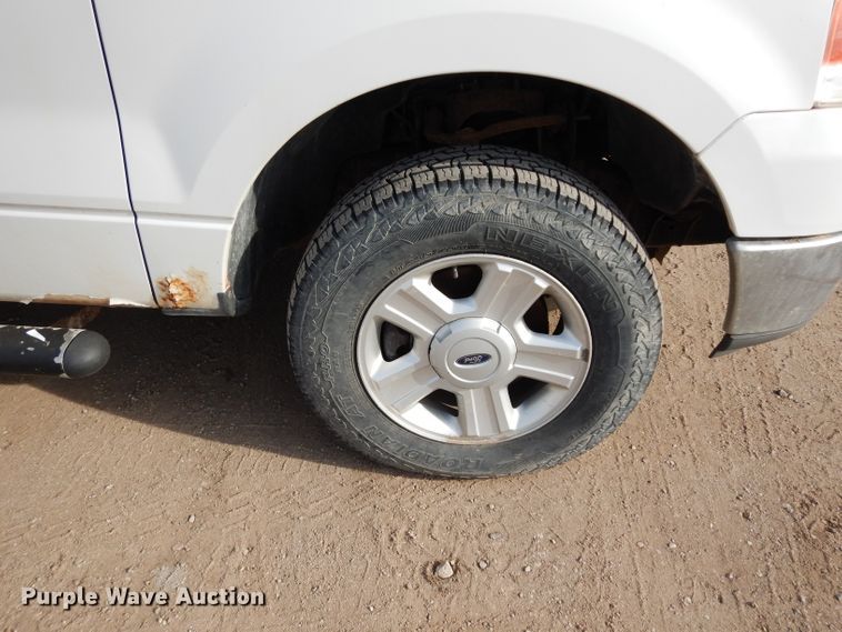 image for item DG6406 2004 Ford F150  pickup truck
