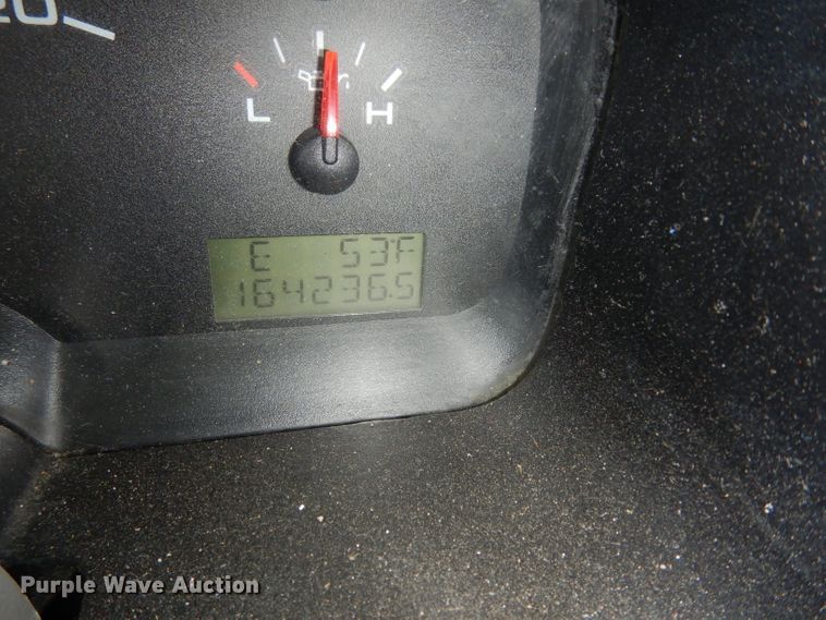 image for item DG6406 2004 Ford F150  pickup truck