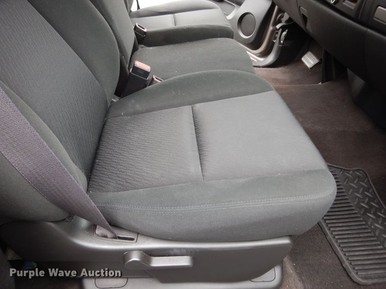 image for item DG6496 2012 Chevrolet Silverado 1500  Crew Cab pickup truck