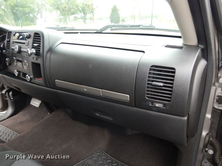 image for item DG6496 2012 Chevrolet Silverado 1500  Crew Cab pickup truck