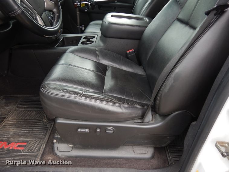 image for item DG6497 2010 GMC Sierra 1500  Crew Cab pickup truck