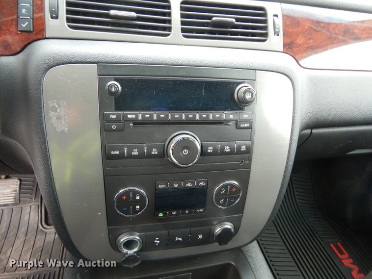 image for item DG6497 2010 GMC Sierra 1500  Crew Cab pickup truck