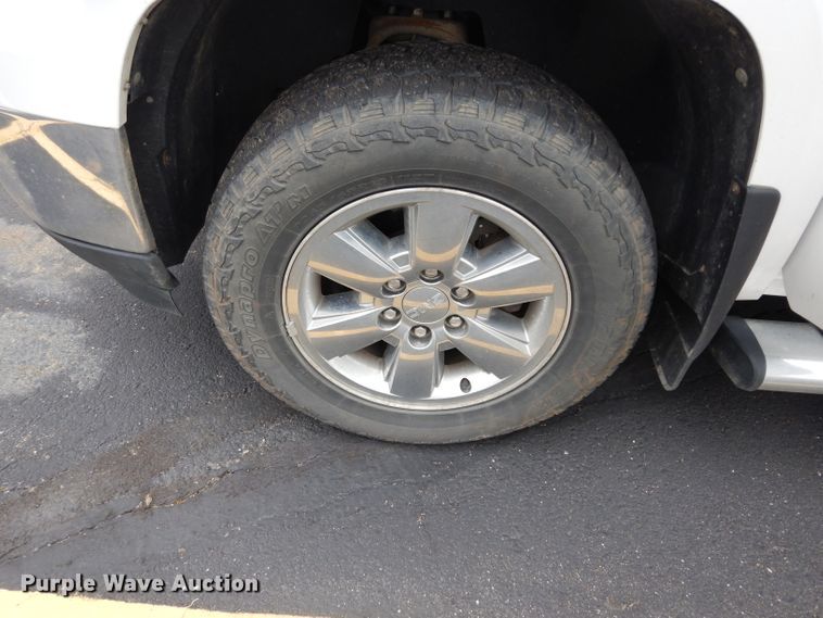 image for item DG6497 2010 GMC Sierra 1500  Crew Cab pickup truck