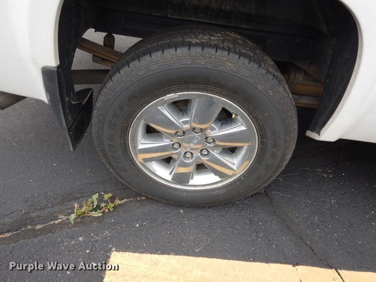 image for item DG6497 2010 GMC Sierra 1500  Crew Cab pickup truck