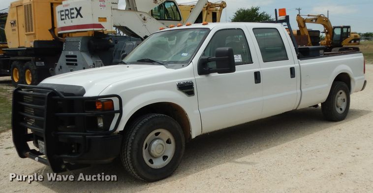 image for item DG6778 2008 Ford F350 Super Duty  Crew Cab pickup truck