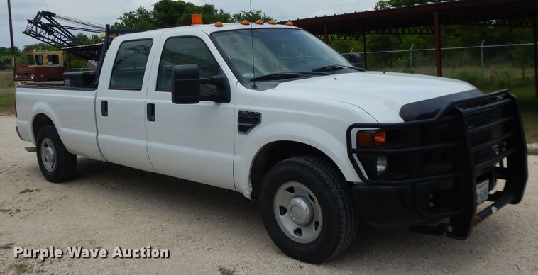 image for item DG6778 2008 Ford F350 Super Duty  Crew Cab pickup truck