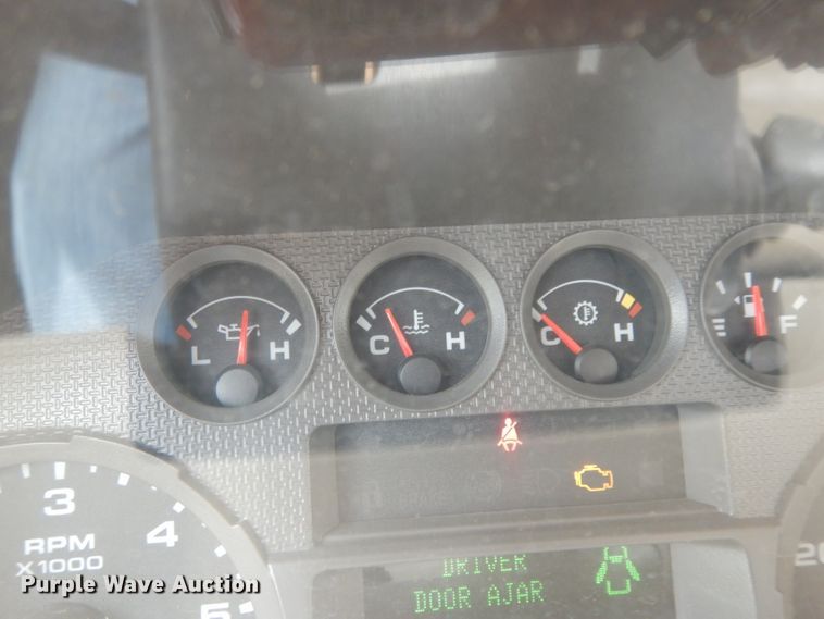 image for item DG6778 2008 Ford F350 Super Duty  Crew Cab pickup truck