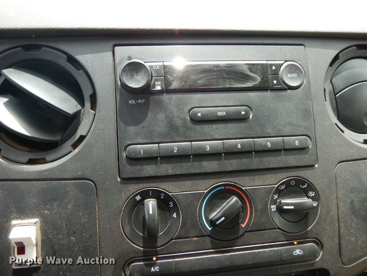 image for item DG6778 2008 Ford F350 Super Duty  Crew Cab pickup truck