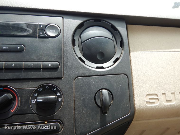 image for item DG6778 2008 Ford F350 Super Duty  Crew Cab pickup truck