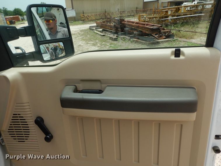 image for item DG6778 2008 Ford F350 Super Duty  Crew Cab pickup truck