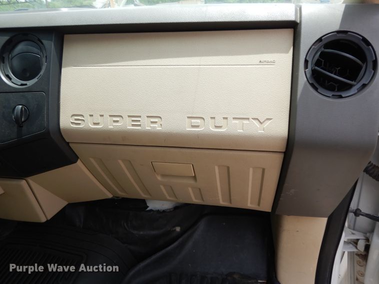 image for item DG6778 2008 Ford F350 Super Duty  Crew Cab pickup truck