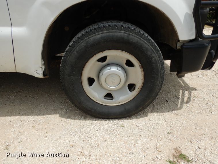 image for item DG6778 2008 Ford F350 Super Duty  Crew Cab pickup truck