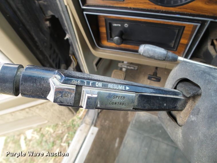 image for item DH4887 1990 Dodge D150  pickup truck