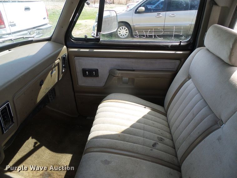 image for item DH4887 1990 Dodge D150  pickup truck