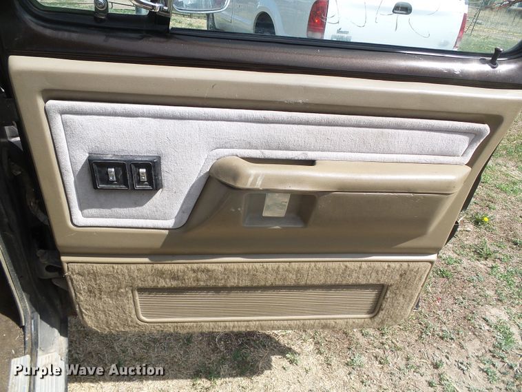 image for item DH4887 1990 Dodge D150  pickup truck