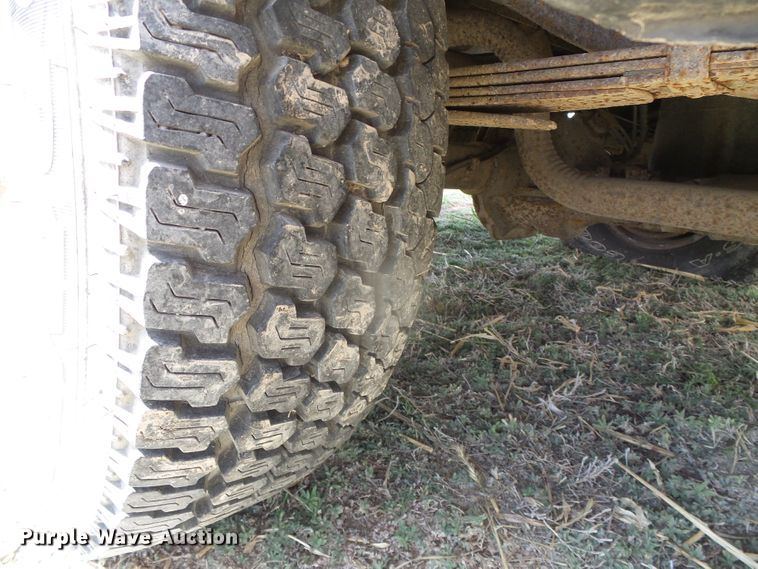 image for item DH4887 1990 Dodge D150  pickup truck