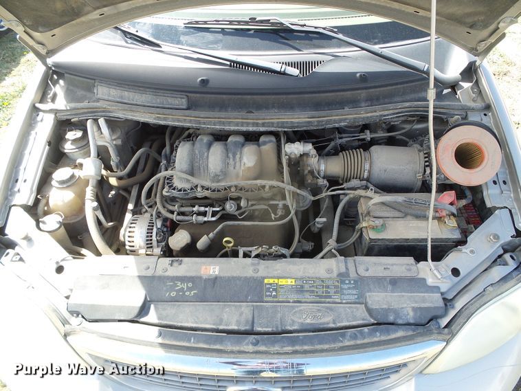 image for item DH4889 2002 Ford Windstar Limited  van