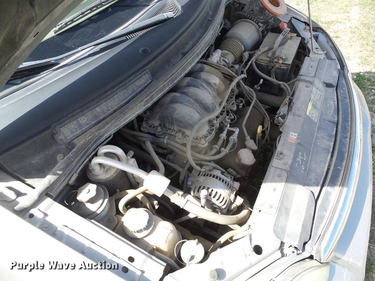 image for item DH4889 2002 Ford Windstar Limited  van