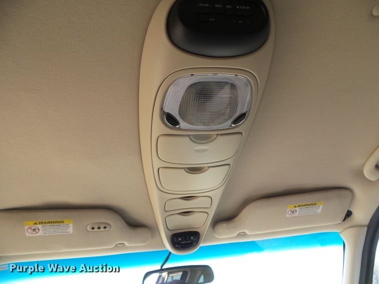 image for item DH4889 2002 Ford Windstar Limited  van