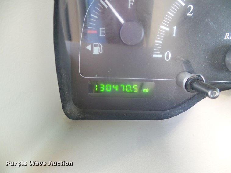 image for item DH4889 2002 Ford Windstar Limited  van