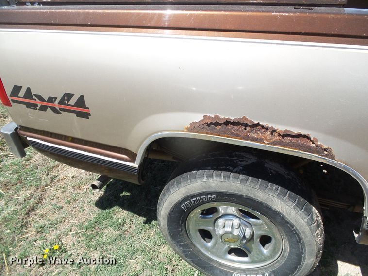 image for item DH4893 1988 Chevrolet K1500  pickup truck