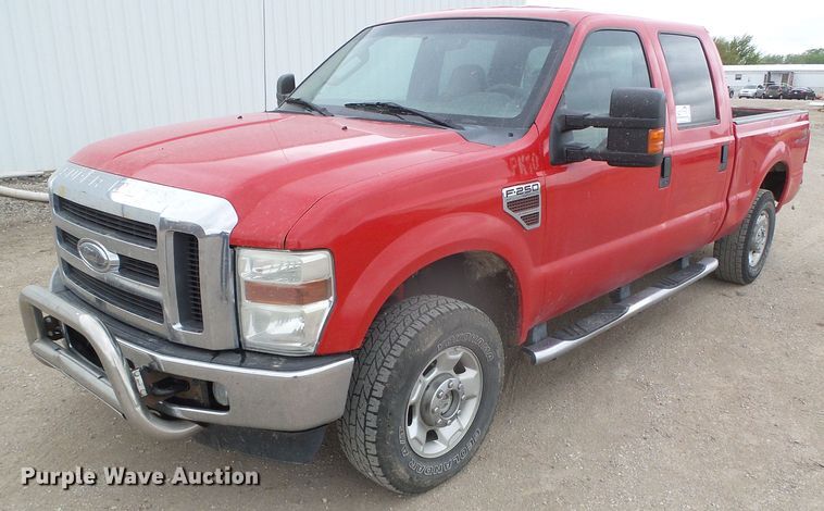 image for item DH4920 2010 Ford F250 Super Duty XL  Crew Cab pickup truck