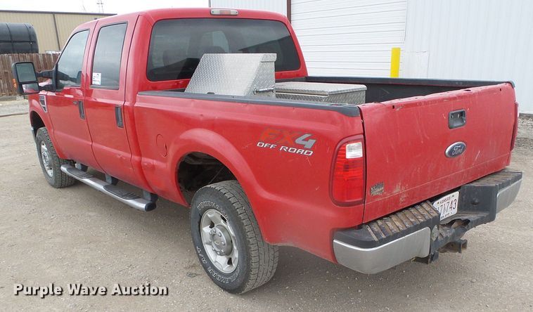 image for item DH4920 2010 Ford F250 Super Duty XL  Crew Cab pickup truck