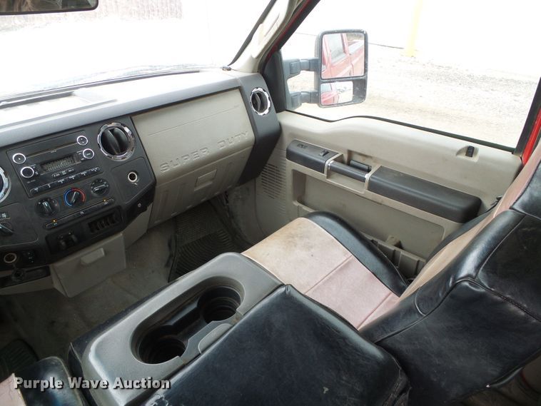 image for item DH4920 2010 Ford F250 Super Duty XL  Crew Cab pickup truck