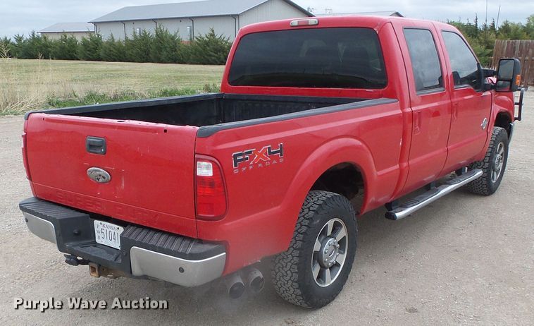 image for item DH4921 2011 Ford F250 Super Duty Lariat  Crew Cab pickup truck