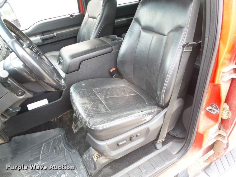 image for item DH4921 2011 Ford F250 Super Duty Lariat  Crew Cab pickup truck