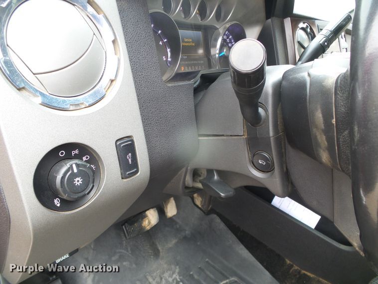 image for item DH4921 2011 Ford F250 Super Duty Lariat  Crew Cab pickup truck