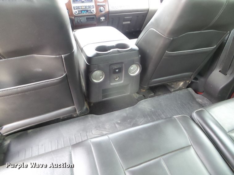 image for item DH4921 2011 Ford F250 Super Duty Lariat  Crew Cab pickup truck