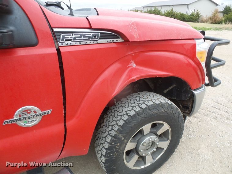 image for item DH4921 2011 Ford F250 Super Duty Lariat  Crew Cab pickup truck