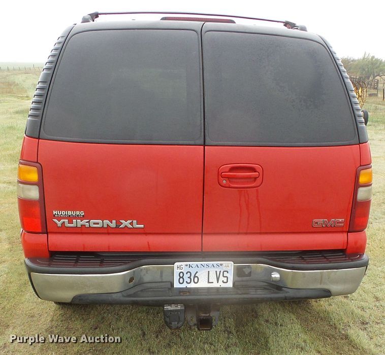 image for item DH4923 2001 GMC Yukon XL  SUV