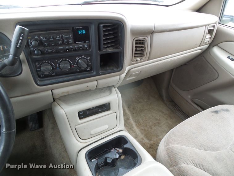 image for item DH4923 2001 GMC Yukon XL  SUV