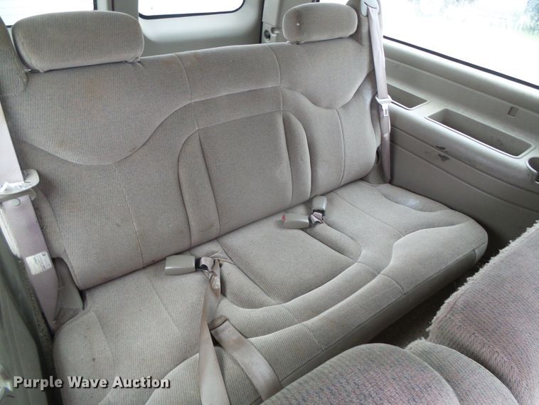 image for item DH4923 2001 GMC Yukon XL  SUV