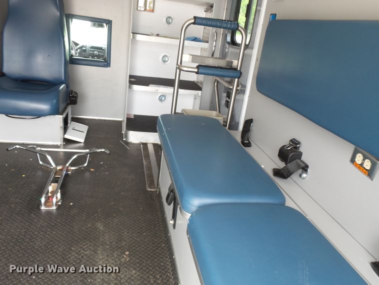 image for item DH7962 2012 Chevrolet Silverado 3500HD  ambulance