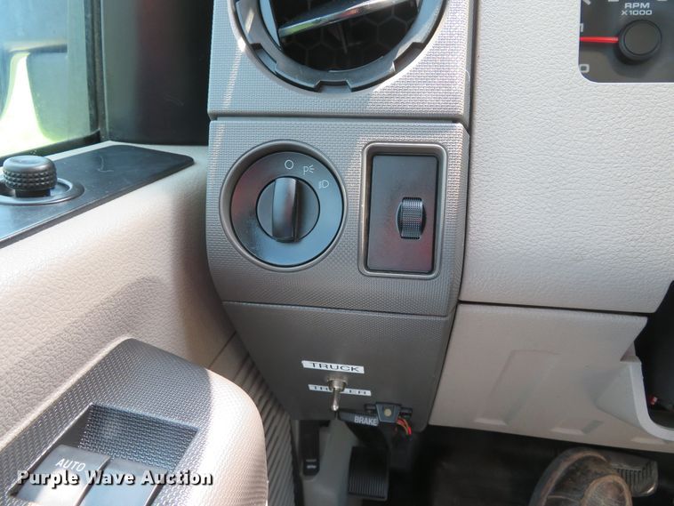 image for item DI2155 2008 Ford F250 Super Duty XL  SuperCab pickup truck