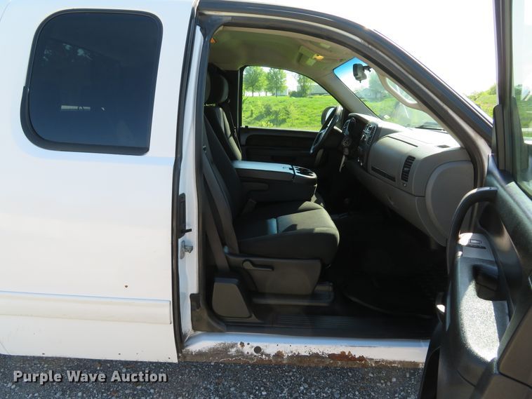 image for item DI2185 2012 Chevrolet Silverado 1500 LS  Ext. Cab pickup truck