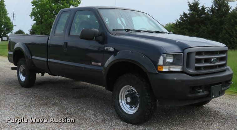 image for item DI2195 2004 Ford F250 Super Duty XL  SuperCab pickup truck