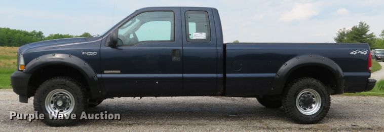 image for item DI2195 2004 Ford F250 Super Duty XL  SuperCab pickup truck