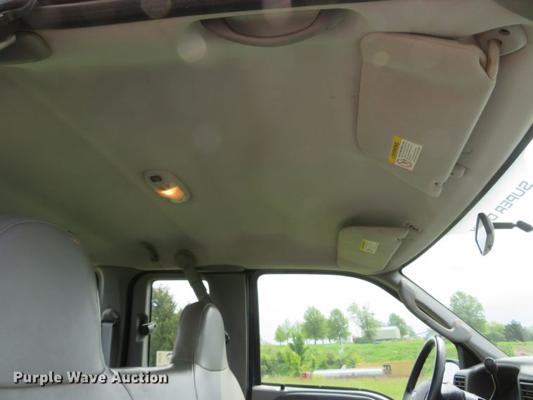 image for item DI2195 2004 Ford F250 Super Duty XL  SuperCab pickup truck