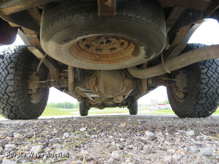 image for item DI2195 2004 Ford F250 Super Duty XL  SuperCab pickup truck