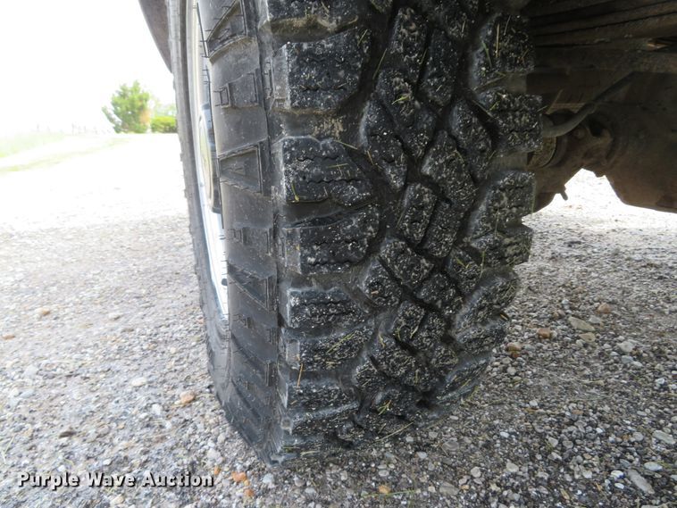 image for item DI2195 2004 Ford F250 Super Duty XL  SuperCab pickup truck