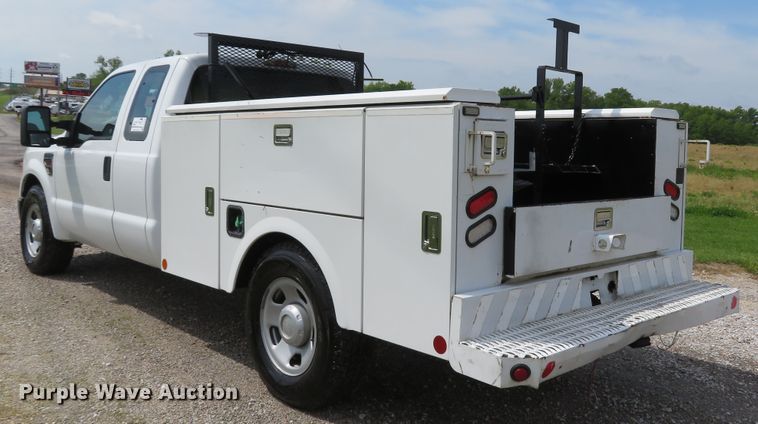 image for item DI2196 2010 Ford F350 Super Duty XL  SuperCab utility bed pickup truck