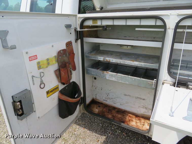 image for item DI2196 2010 Ford F350 Super Duty XL  SuperCab utility bed pickup truck