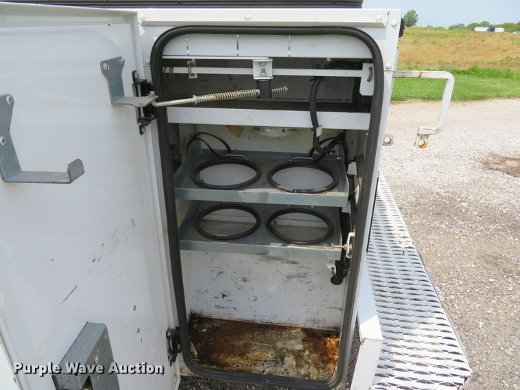 image for item DI2196 2010 Ford F350 Super Duty XL  SuperCab utility bed pickup truck