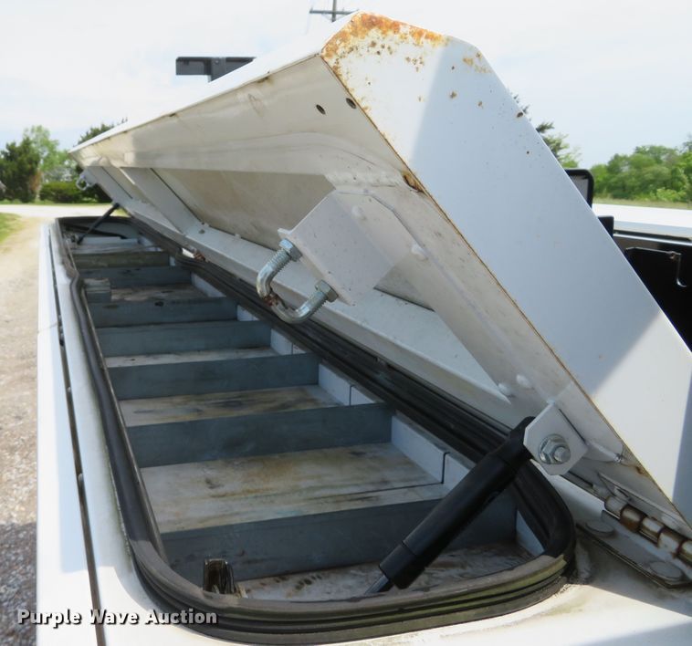 image for item DI2196 2010 Ford F350 Super Duty XL  SuperCab utility bed pickup truck